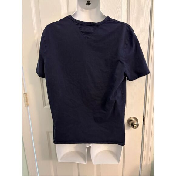 Tommy Hilfiger Y2K Navy Blue Track T-Shirt. Size Medium - Picture 7 of 7